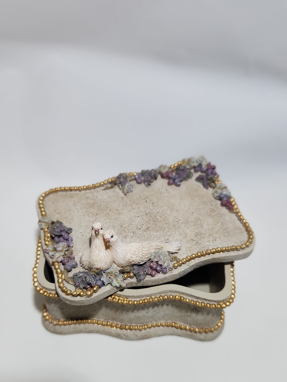 Original 1997 Innovation Giftware "Forever Yours" Love Birds Trinket Box